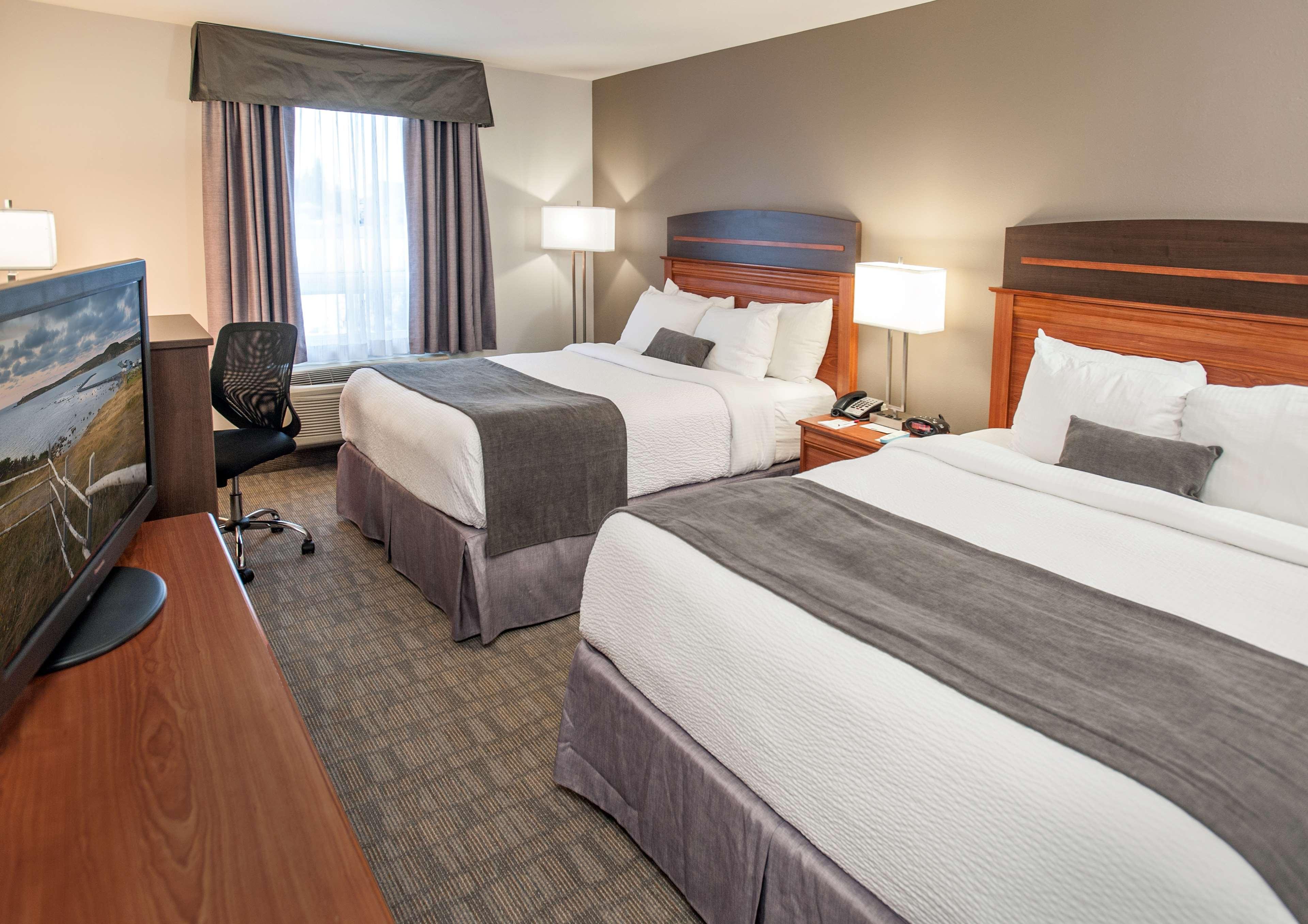 Best Western Plus Moncton Exterior photo