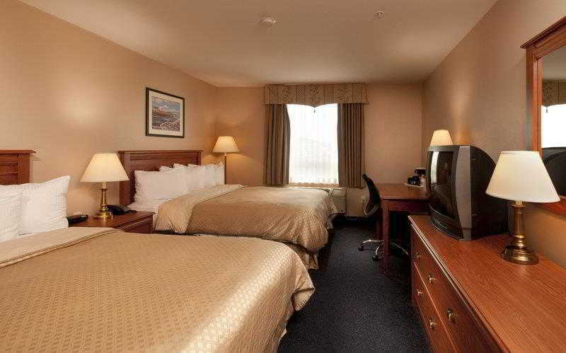 Best Western Plus Moncton Exterior photo