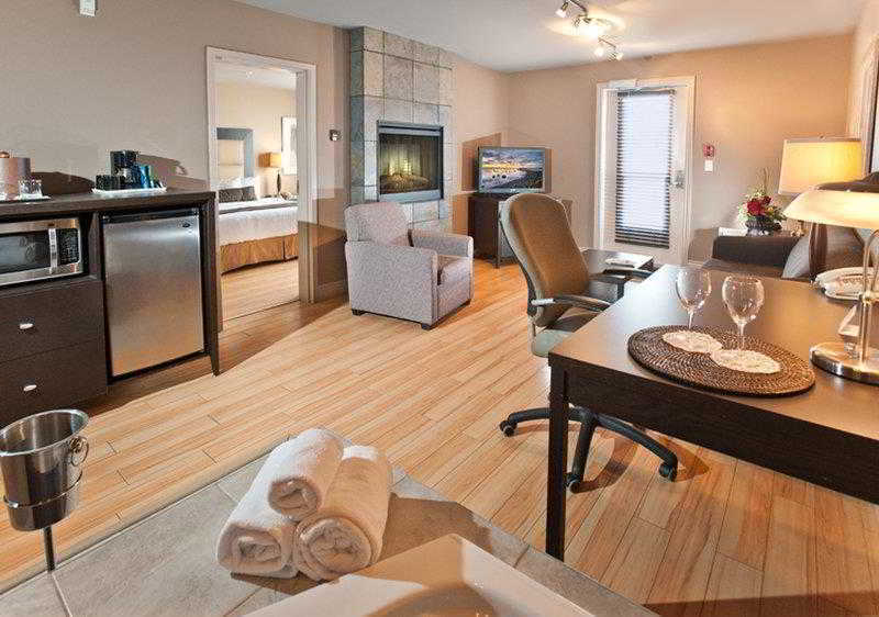 Best Western Plus Moncton Exterior photo