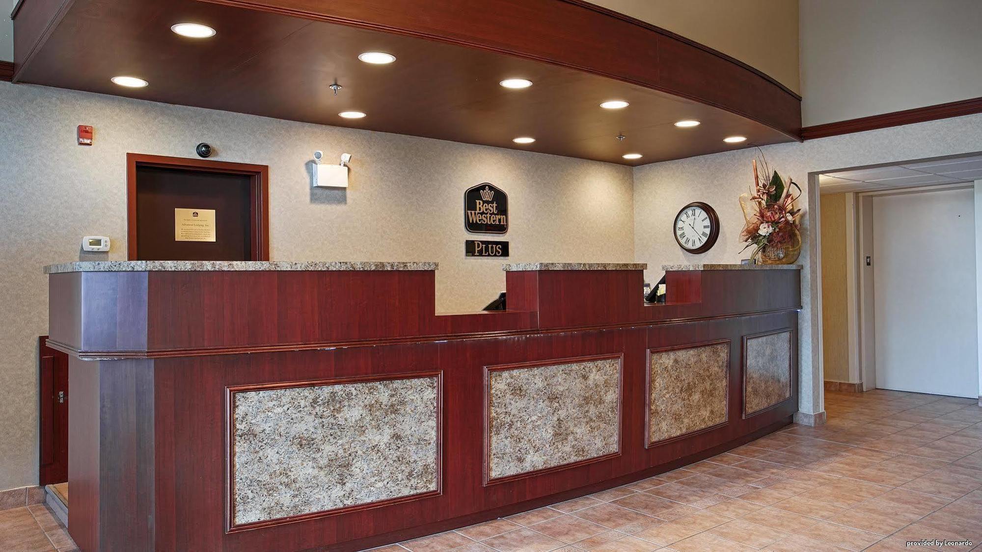 Best Western Plus Moncton Exterior photo